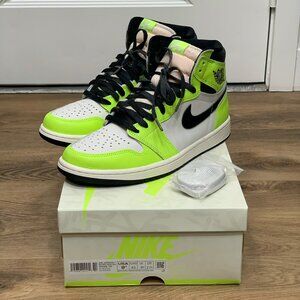 Jordan 1 Retro High OG "Visionaire" (Volt-Black-Sail, 9.5M, Lightly Used)